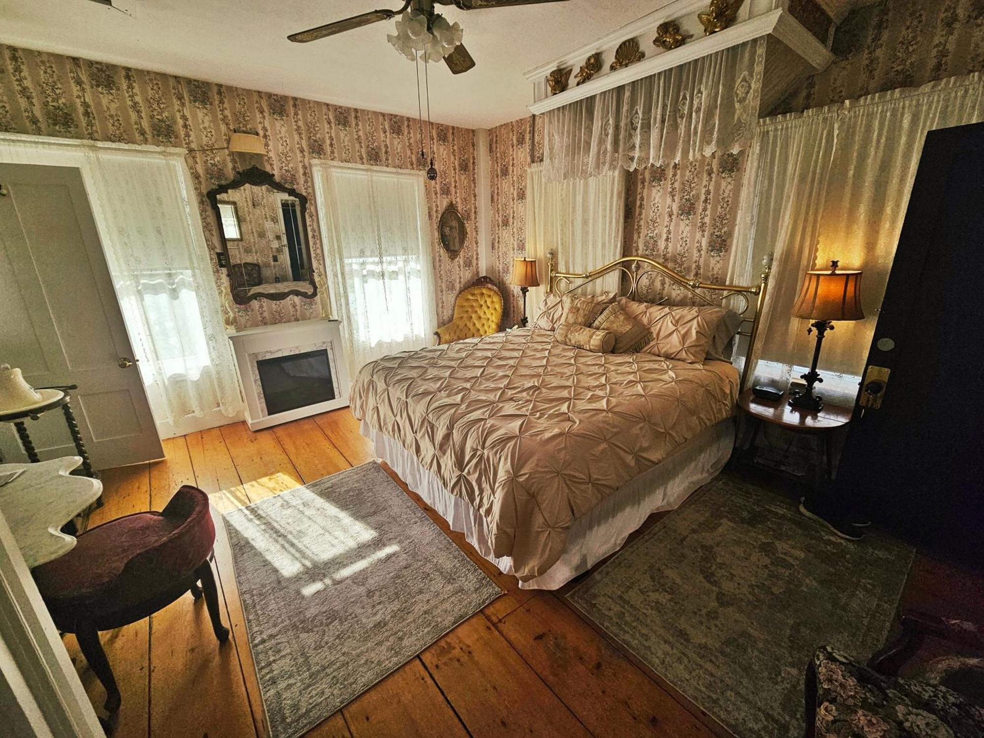 The Greenfield Inn Extérieur photo